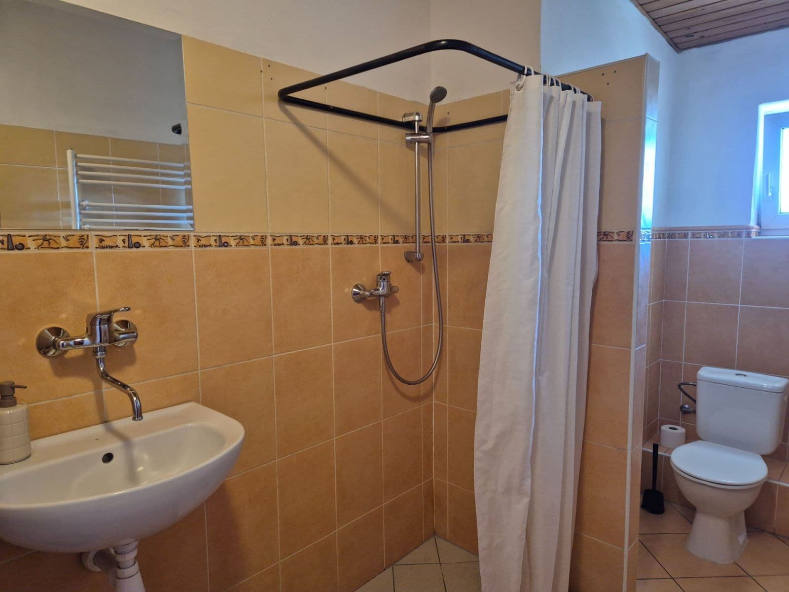 Pronájem bytu 3+kk 82 m², Hněvkovského, Brno, Jihomoravský kraj Pronájem bytu 3+kk 82 m², Hněvkovského, Brno, Jihomoravský kraj