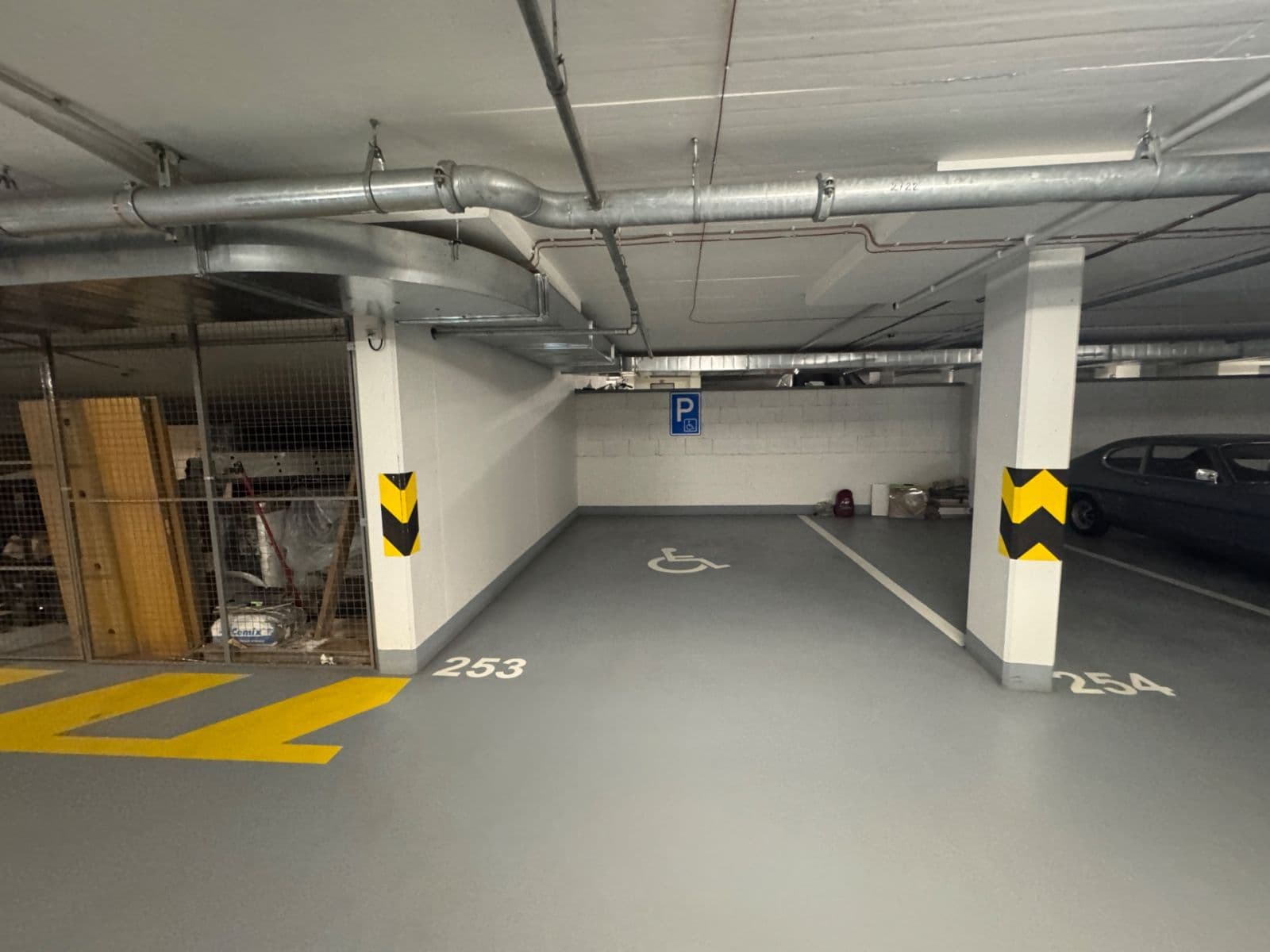 Prodej garáže 19 m², Březenská, Praha, Praha Prodej garáže 19 m², Březenská, Praha, Praha