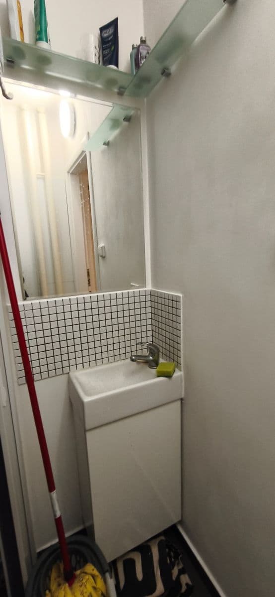 Pronájem bytu 1+kk 21 m², Konšelská, Praha, Praha Pronájem bytu 1+kk 21 m², Konšelská, Praha, Praha