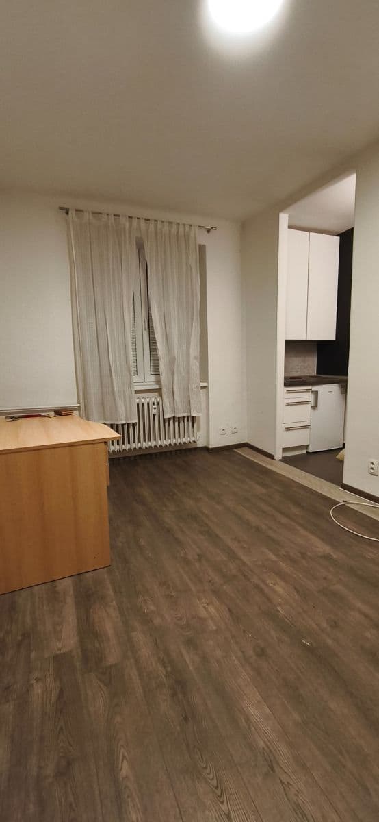 Pronájem bytu 1+kk 21 m², Konšelská, Praha, Praha Pronájem bytu 1+kk 21 m², Konšelská, Praha, Praha