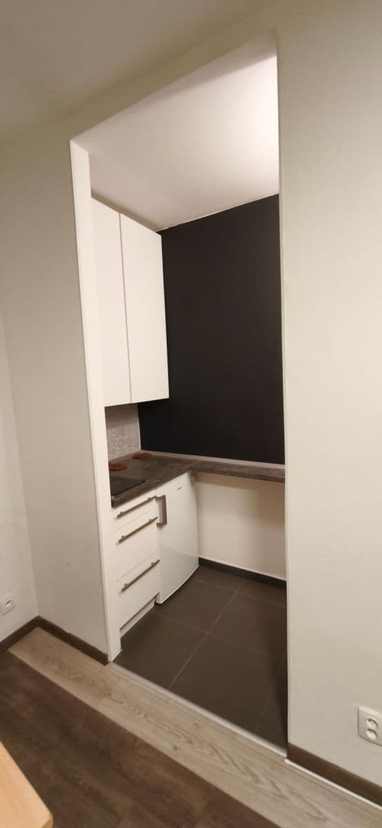 Pronájem bytu 1+kk 21 m², Konšelská, Praha, Praha Pronájem bytu 1+kk 21 m², Konšelská, Praha, Praha