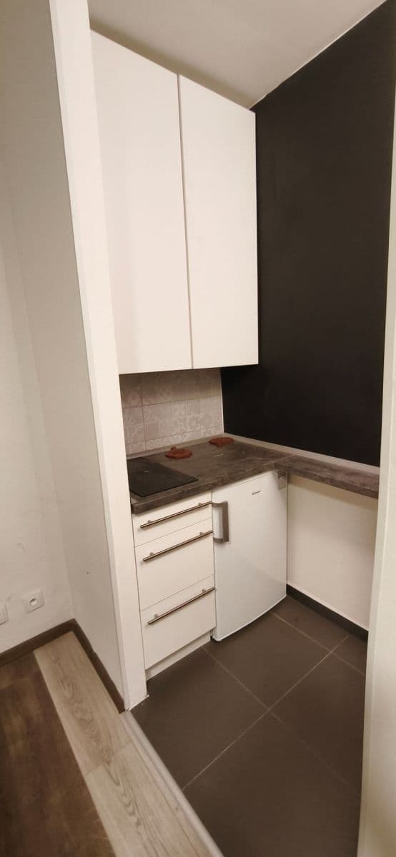 Pronájem bytu 1+kk 21 m², Konšelská, Praha, Praha Pronájem bytu 1+kk 21 m², Konšelská, Praha, Praha