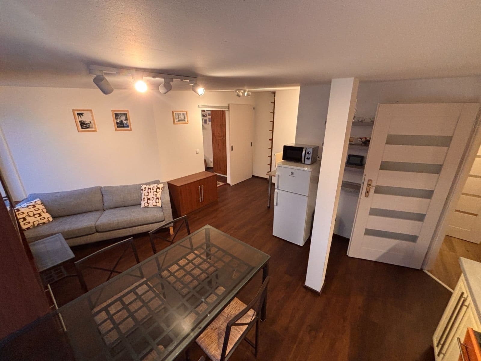 Pronájem bytu 2+kk 43 m², Šlikova, Liberec, Liberecký kraj Pronájem bytu 2+kk 43 m², Šlikova, Liberec, Liberecký kraj