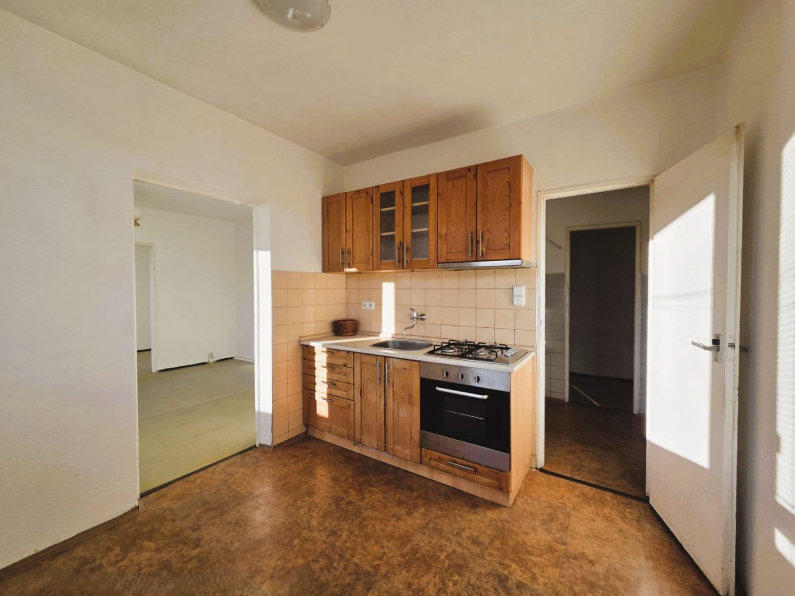 Prodej bytu 3+1 64 m², Křenická, Praha, Praha Prodej bytu 3+1 64 m², Křenická, Praha, Praha