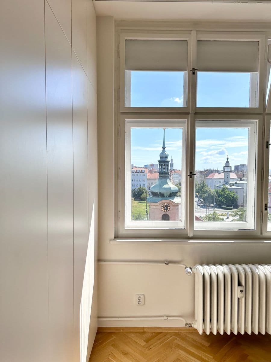 Pronájem bytu 2+kk 50 m², Smolenská, Praha, Praha Pronájem bytu 2+kk 50 m², Smolenská, Praha, Praha