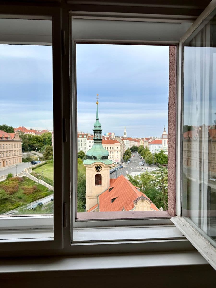 Pronájem bytu 2+kk 50 m², Smolenská, Praha, Praha Pronájem bytu 2+kk 50 m², Smolenská, Praha, Praha