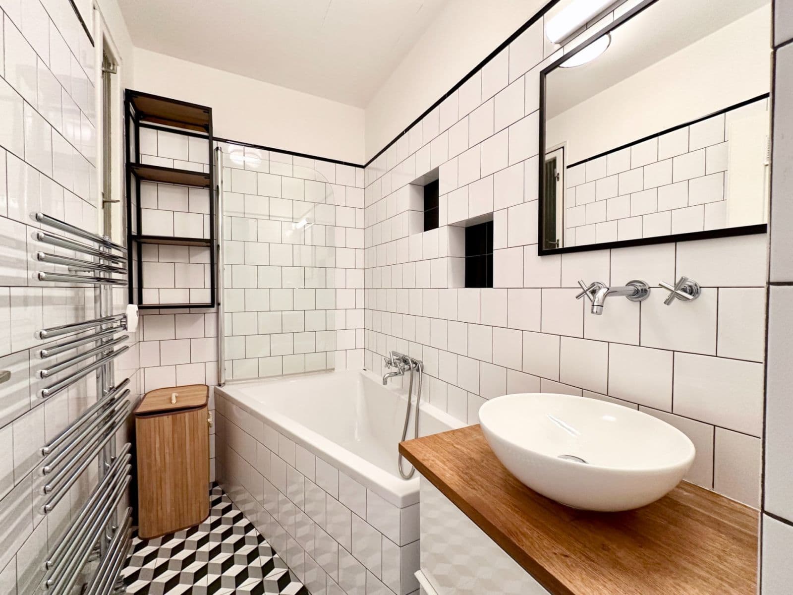 Pronájem bytu 2+kk 50 m², Smolenská, Praha, Praha Pronájem bytu 2+kk 50 m², Smolenská, Praha, Praha