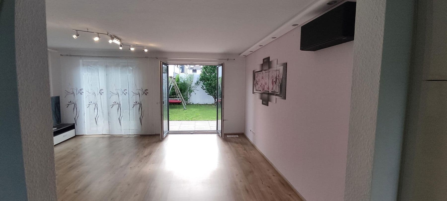 Prodej domu 129 m², pozemek 255 m², Theodor-Blank-Allee 40, Dortmund, Severní Porýní-Vestfálsko Prodej domu 129 m², pozemek 255 m², Theodor-Blank-Allee 40, Dortmund, Severní Porýní-Vestfálsko