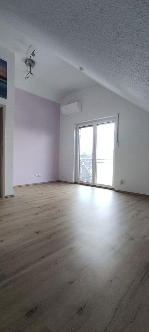 Prodej domu 129 m², pozemek 255 m², Theodor-Blank-Allee 40, Dortmund, Severní Porýní-Vestfálsko Prodej domu 129 m², pozemek 255 m², Theodor-Blank-Allee 40, Dortmund, Severní Porýní-Vestfálsko