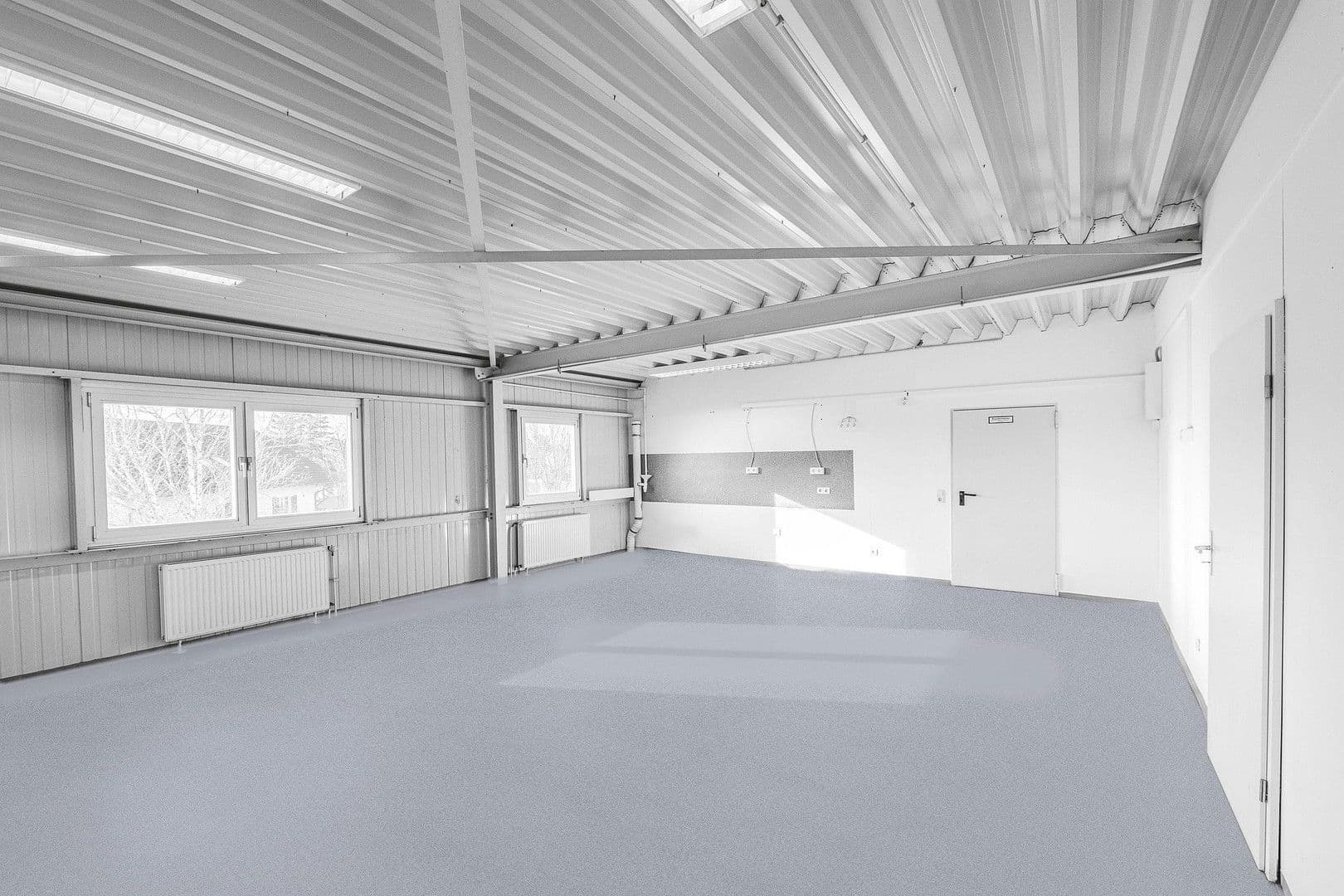 Pronájem nebytového prostoru 2.145 m², Daimlerstraße 12, Dauchingen, Bádensko-Württembersko Pronájem nebytového prostoru 2.145 m², Daimlerstraße 12, Dauchingen, Bádensko-Württembersko