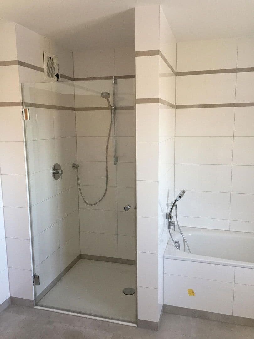 Pronájem bytu 3+1 115 m², Markt Schwaben, Bavorsko Pronájem bytu 3+1 115 m², Markt Schwaben, Bavorsko