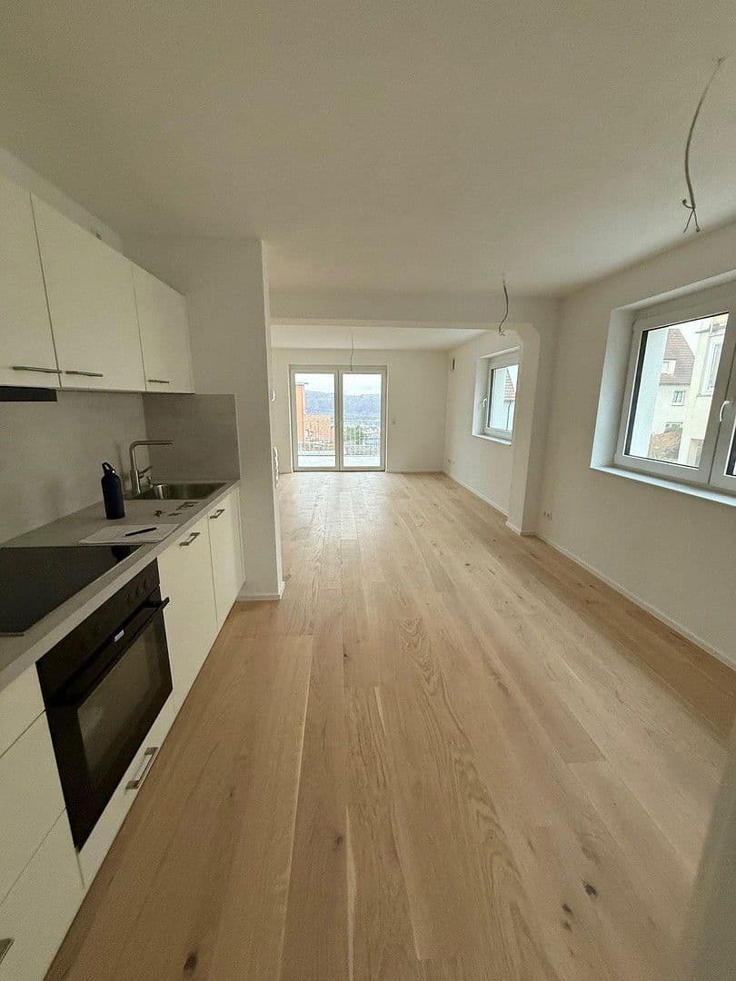 Prodej bytu 3+1 75 m², Weiherstr.22, Plochingen, Bádensko-Württembersko Prodej bytu 3+1 75 m², Weiherstr.22, Plochingen, Bádensko-Württembersko