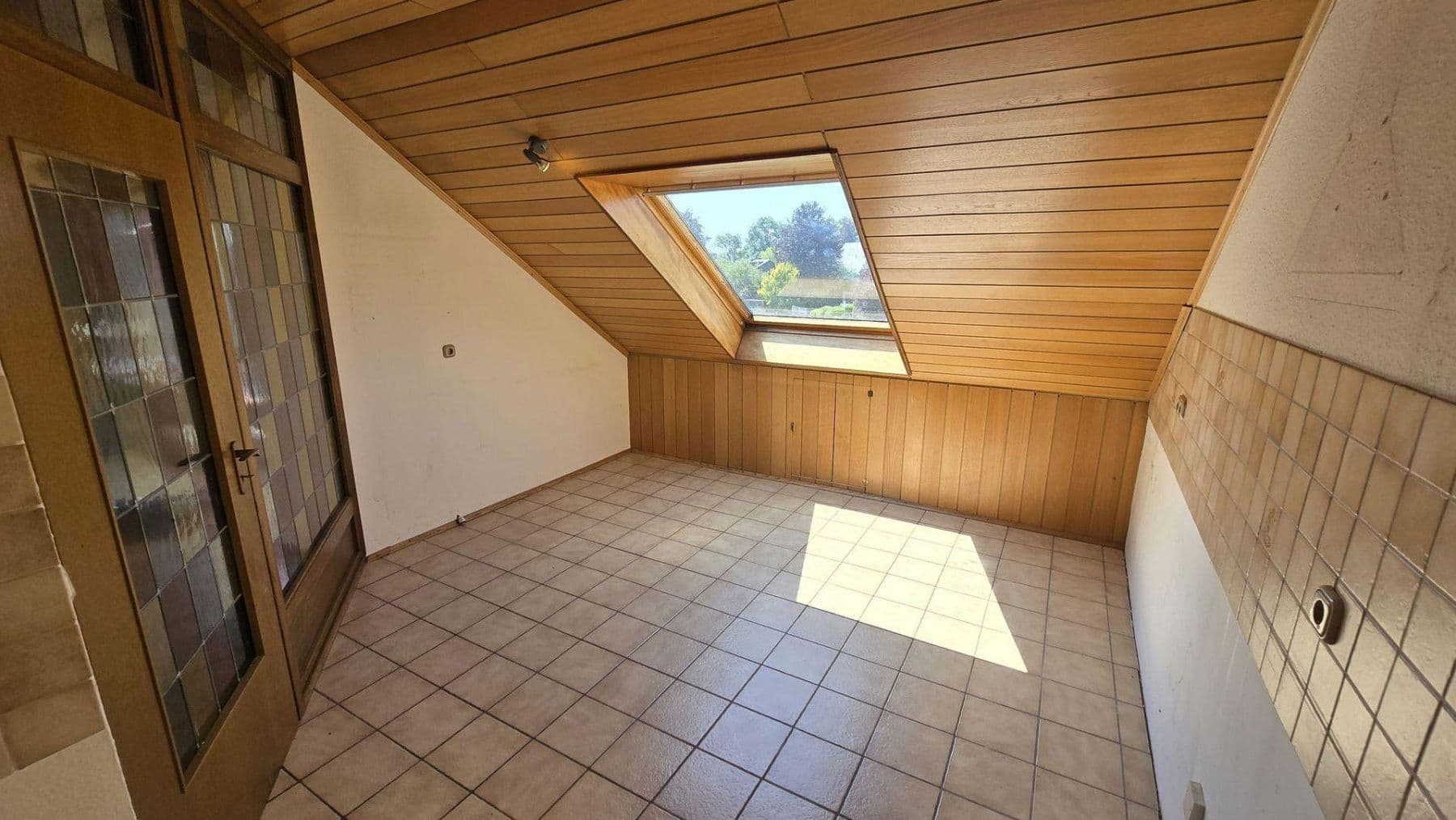 Pronájem bytu 3+1 105 m², Waldstraße. 16, Cáchy, Severní Porýní-Vestfálsko Pronájem bytu 3+1 105 m², Waldstraße. 16, Cáchy, Severní Porýní-Vestfálsko