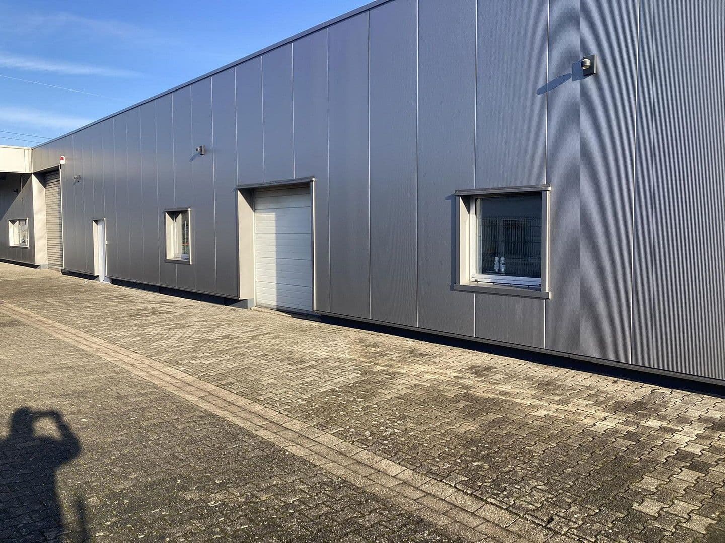 Prodej nebytového prostoru 2.400 m², Carl-Zeiss-Straße 16, Alsdorf, Severní Porýní-Vestfálsko Prodej nebytového prostoru 2.400 m², Carl-Zeiss-Straße 16, Alsdorf, Severní Porýní-Vestfálsko