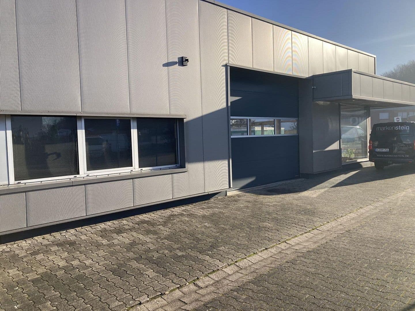 Prodej nebytového prostoru 2.400 m², Carl-Zeiss-Straße 16, Alsdorf, Severní Porýní-Vestfálsko Prodej nebytového prostoru 2.400 m², Carl-Zeiss-Straße 16, Alsdorf, Severní Porýní-Vestfálsko