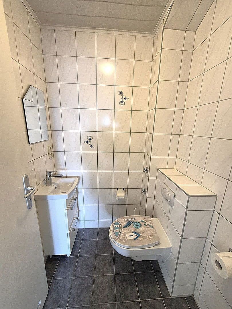 Pronájem bytu 4+1 92 m², Werastr. 39, Friedrichshafen, Bádensko-Württembersko Pronájem bytu 4+1 92 m², Werastr. 39, Friedrichshafen, Bádensko-Württembersko