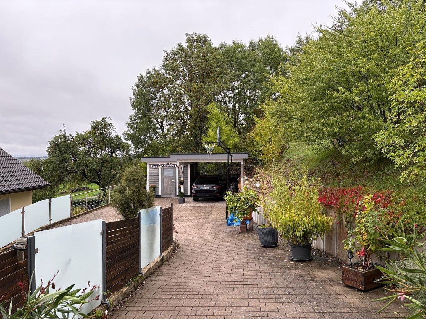 Prodej domu 140 m², pozemek 749 m², Hildrizhauser Straße 36, Gärtringen, Bádensko-Württembersko Prodej domu 140 m², pozemek 749 m², Hildrizhauser Straße 36, Gärtringen, Bádensko-Württembersko