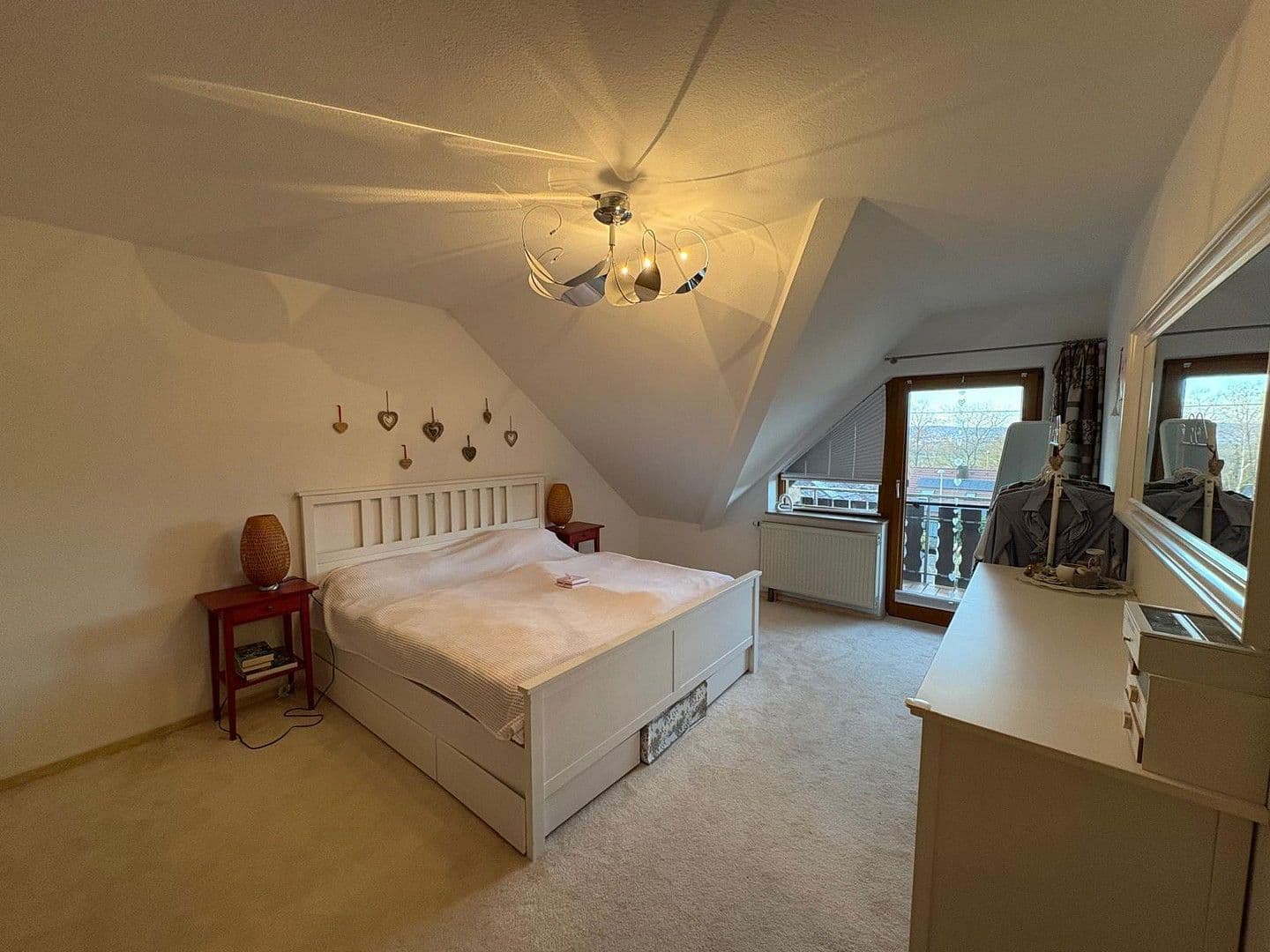 Prodej domu 140 m², pozemek 749 m², Hildrizhauser Straße 36, Gärtringen, Bádensko-Württembersko Prodej domu 140 m², pozemek 749 m², Hildrizhauser Straße 36, Gärtringen, Bádensko-Württembersko