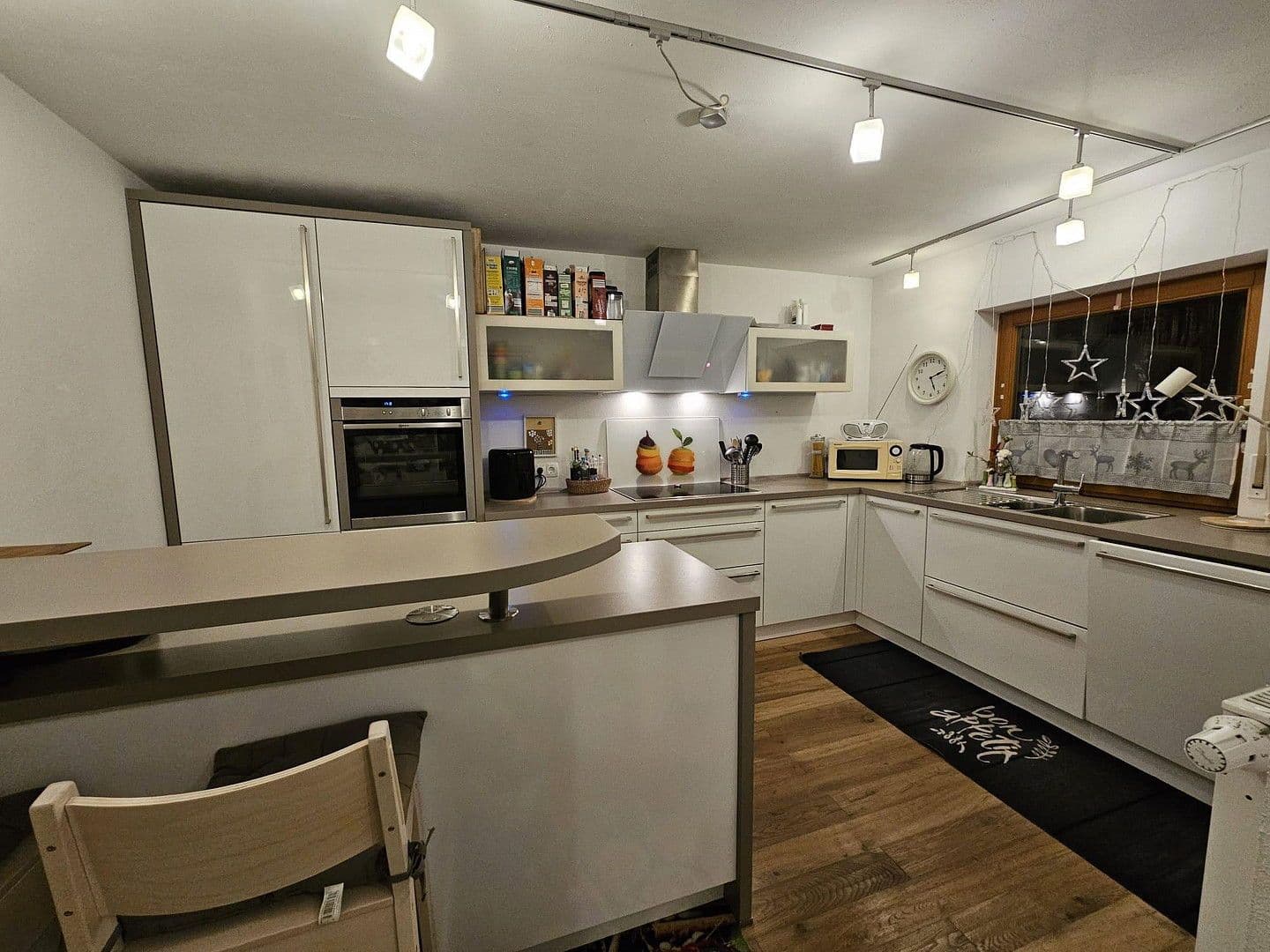 Prodej domu 140 m², pozemek 749 m², Hildrizhauser Straße 36, Gärtringen, Bádensko-Württembersko Prodej domu 140 m², pozemek 749 m², Hildrizhauser Straße 36, Gärtringen, Bádensko-Württembersko