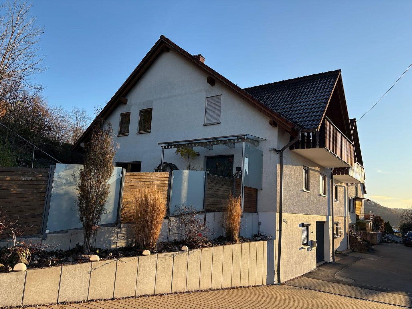 Prodej domu 140 m², pozemek 749 m², Hildrizhauser Straße 36, Gärtringen, Bádensko-Württembersko Prodej domu 140 m², pozemek 749 m², Hildrizhauser Straße 36, Gärtringen, Bádensko-Württembersko