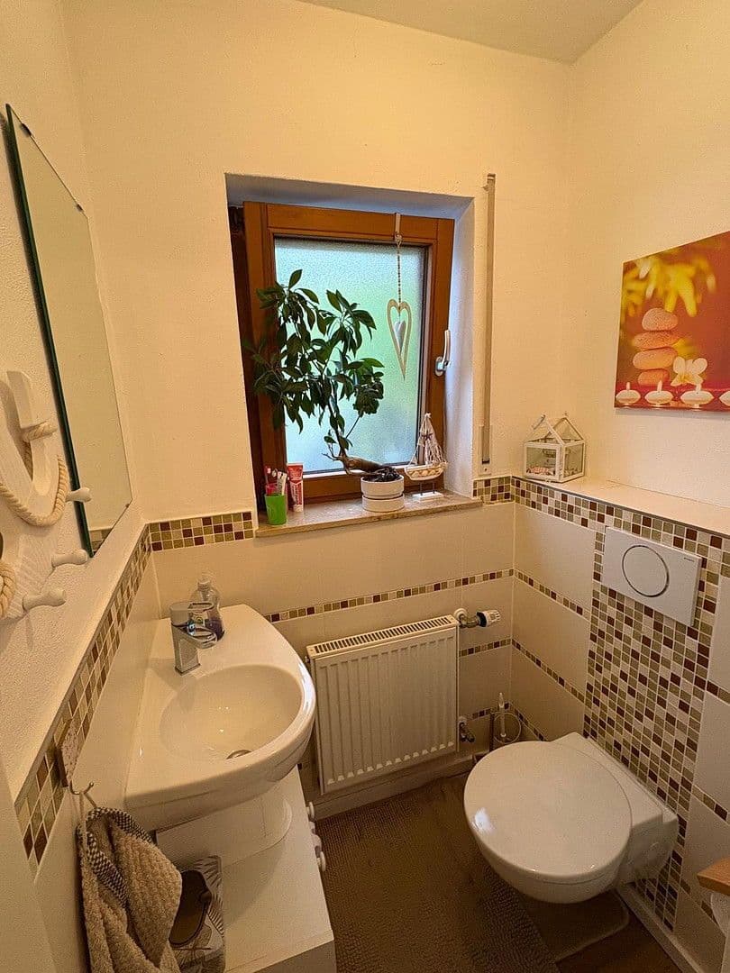 Prodej domu 140 m², pozemek 749 m², Hildrizhauser Straße 36, Gärtringen, Bádensko-Württembersko Prodej domu 140 m², pozemek 749 m², Hildrizhauser Straße 36, Gärtringen, Bádensko-Württembersko