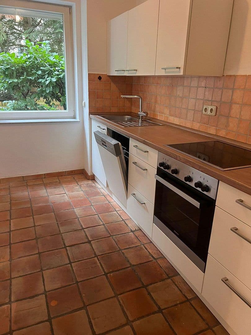 Prodej bytu 2+1 74 m², Bachemer Str. 341, Köln, Severní Porýní-Vestfálsko Prodej bytu 2+1 74 m², Bachemer Str. 341, Köln, Severní Porýní-Vestfálsko