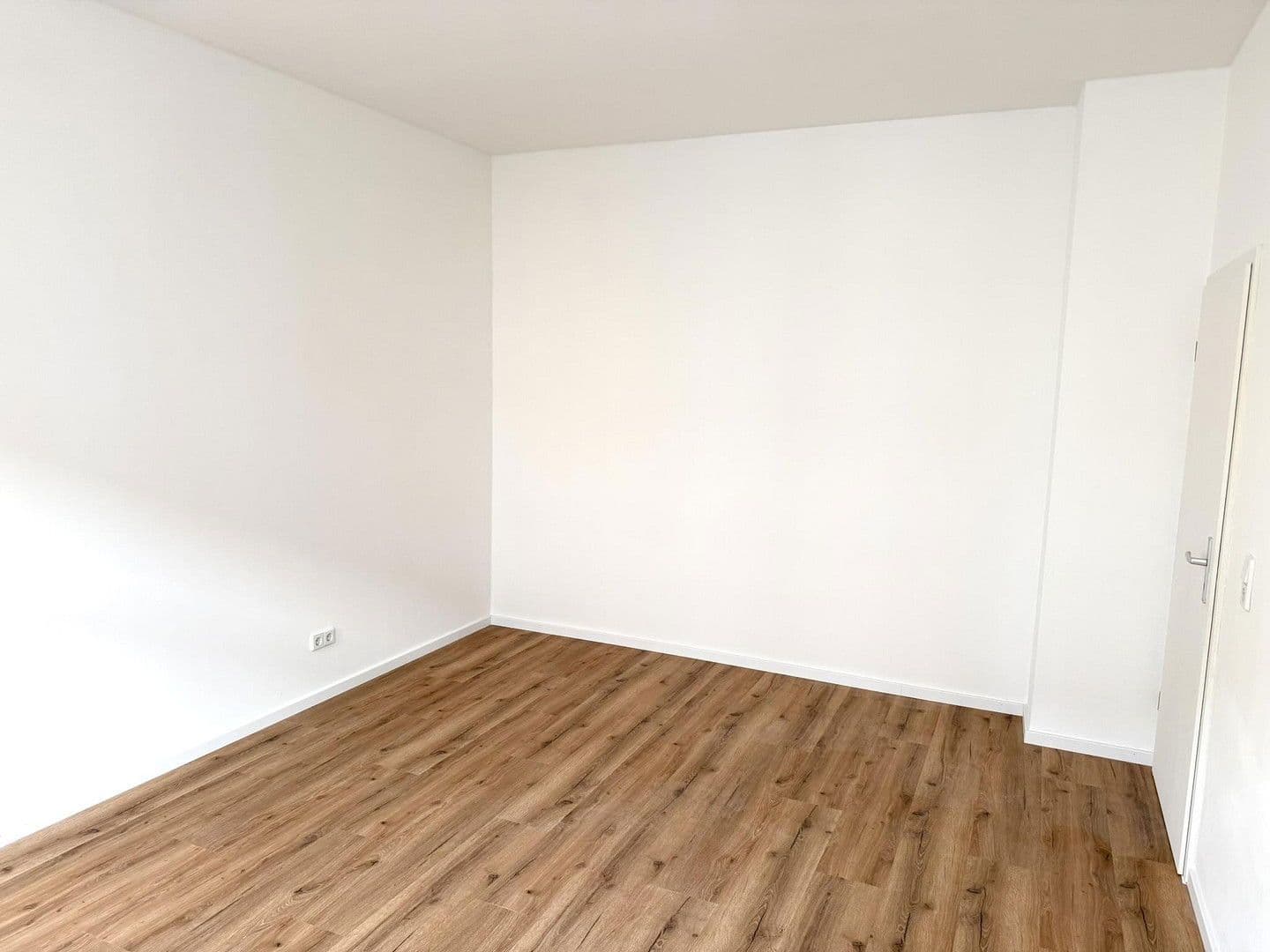 Pronájem bytu 2+1 53 m², Bernhard-Göring-Str. 67, Leipzig, Sasko Pronájem bytu 2+1 53 m², Bernhard-Göring-Str. 67, Leipzig, Sasko