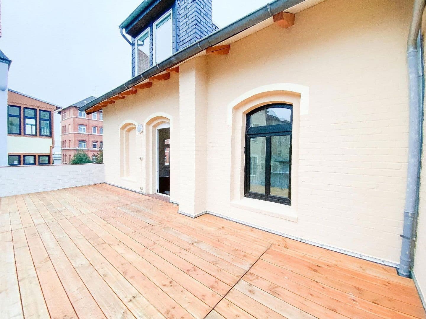 Prodej domu 200 m², pozemek 250 m², Ernst-Amme-Str. 2, Braunschweig, Dolní Sasko Prodej domu 200 m², pozemek 250 m², Ernst-Amme-Str. 2, Braunschweig, Dolní Sasko