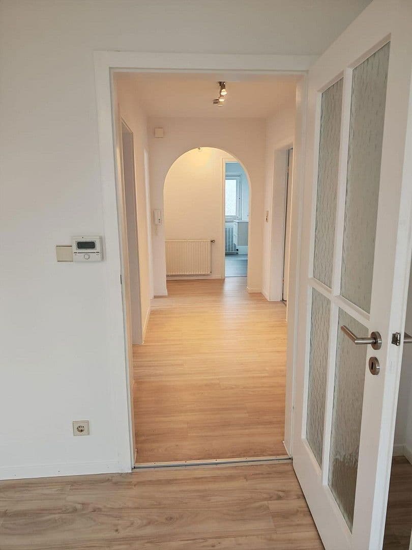 Pronájem bytu 3+1 83 m², Stuttgart, Bádensko-Württembersko Pronájem bytu 3+1 83 m², Stuttgart, Bádensko-Württembersko