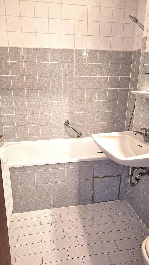 Prodej bytu 1+1 31 m², Heinrich-Kaspar-Schmid-Straße 31, Olching (82140), Bavorsko Prodej bytu 1+1 31 m², Heinrich-Kaspar-Schmid-Straße 31, Olching (82140), Bavorsko