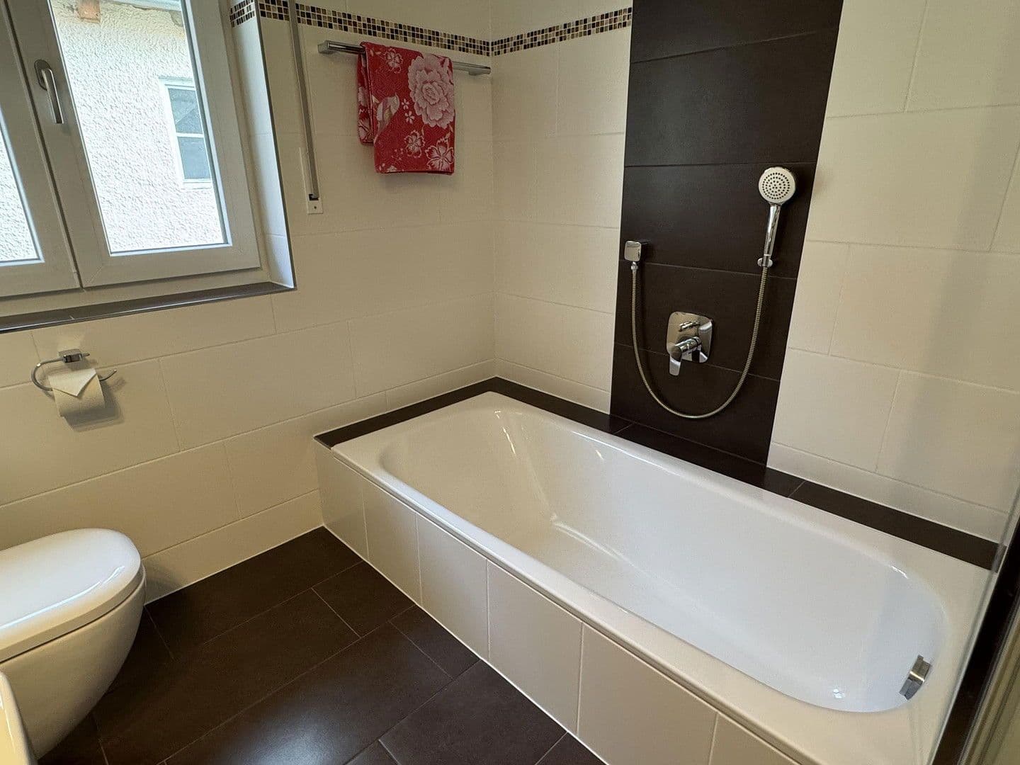 Prodej bytu 4+1 88 m², Aiglsbach, Bavorsko Prodej bytu 4+1 88 m², Aiglsbach, Bavorsko