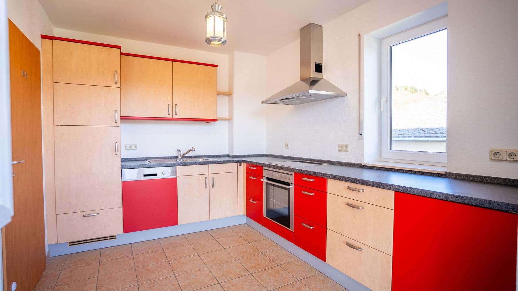 Pronájem bytu 3+1 71 m², Echternacherbrück, Porýní-Falc Pronájem bytu 3+1 71 m², Echternacherbrück, Porýní-Falc