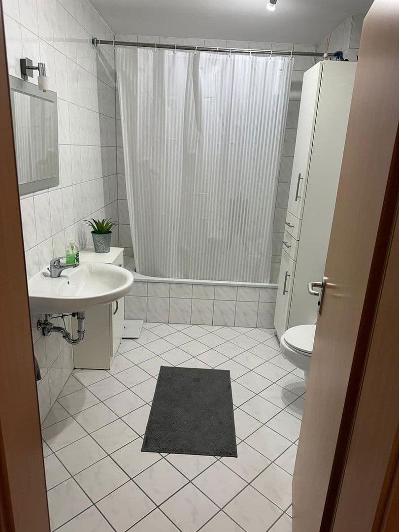 Pronájem bytu 3+1 84 m², Bachstelzenweg 14, Wasserburg am Inn, Bavorsko Pronájem bytu 3+1 84 m², Bachstelzenweg 14, Wasserburg am Inn, Bavorsko