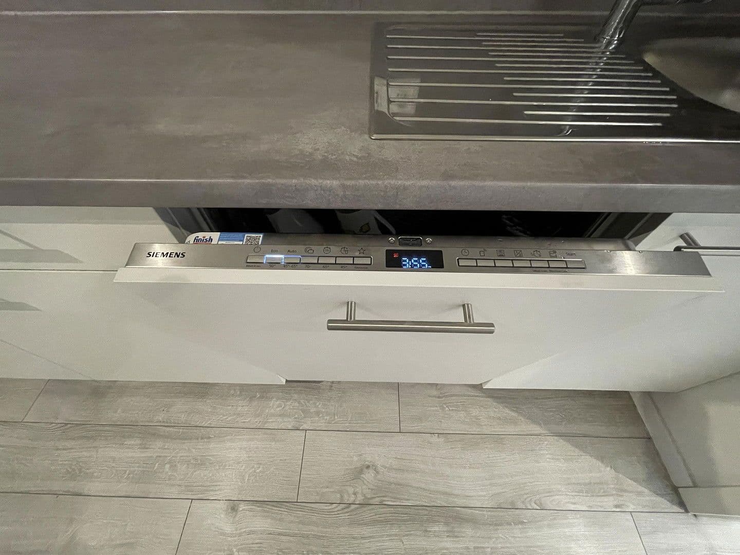 Pronájem kanceláře 80 m², Enzstraße 126, Pforzheim-Eutingen, Bádensko-Württembersko Pronájem kanceláře 80 m², Enzstraße 126, Pforzheim-Eutingen, Bádensko-Württembersko