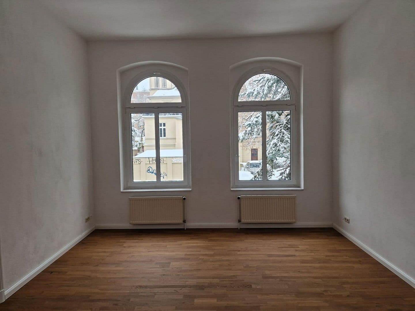 Pronájem bytu 4+1 134 m², Ule-Straße 12, Halle/Saale, Sasko-Anhaltsko Pronájem bytu 4+1 134 m², Ule-Straße 12, Halle/Saale, Sasko-Anhaltsko