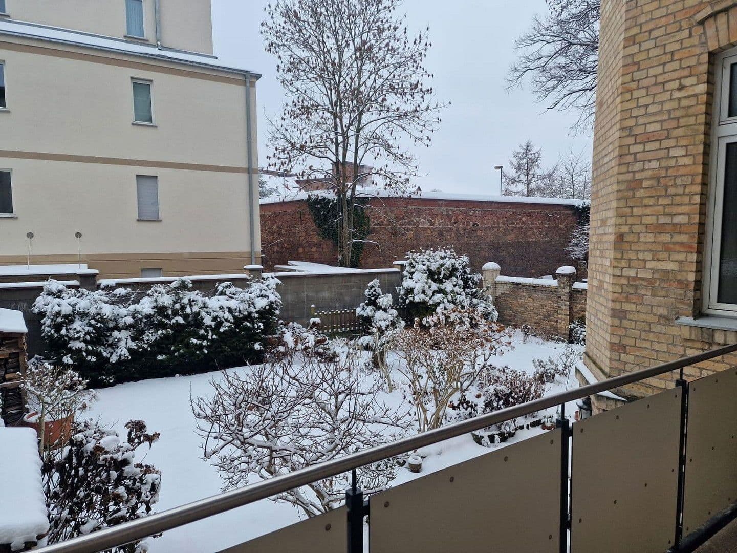 Pronájem bytu 4+1 134 m², Ule-Straße 12, Halle/Saale, Sasko-Anhaltsko Pronájem bytu 4+1 134 m², Ule-Straße 12, Halle/Saale, Sasko-Anhaltsko