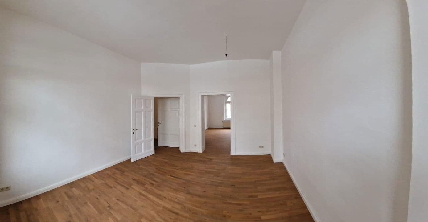 Pronájem bytu 4+1 134 m², Ule-Straße 12, Halle/Saale, Sasko-Anhaltsko Pronájem bytu 4+1 134 m², Ule-Straße 12, Halle/Saale, Sasko-Anhaltsko