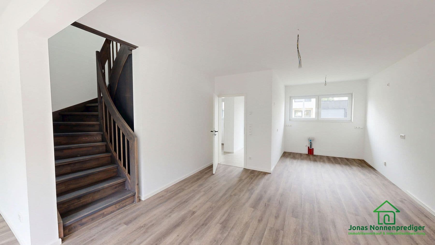 Prodej domu 104 m², pozemek 261 m², Kühls Acker 32, Schwerin, Mecklenburg-Vorpommern Prodej domu 104 m², pozemek 261 m², Kühls Acker 32, Schwerin, Mecklenburg-Vorpommern