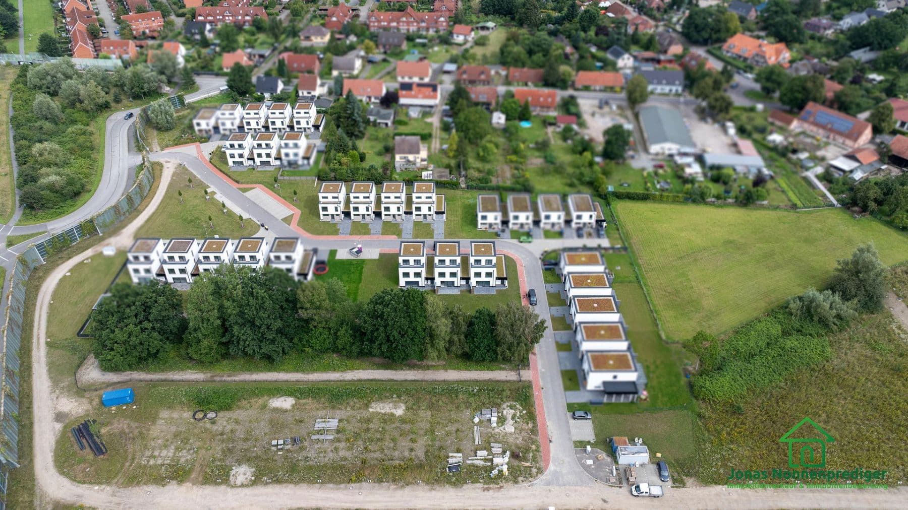 Prodej domu 104 m², pozemek 261 m², Kühls Acker 32, Schwerin, Mecklenburg-Vorpommern Prodej domu 104 m², pozemek 261 m², Kühls Acker 32, Schwerin, Mecklenburg-Vorpommern