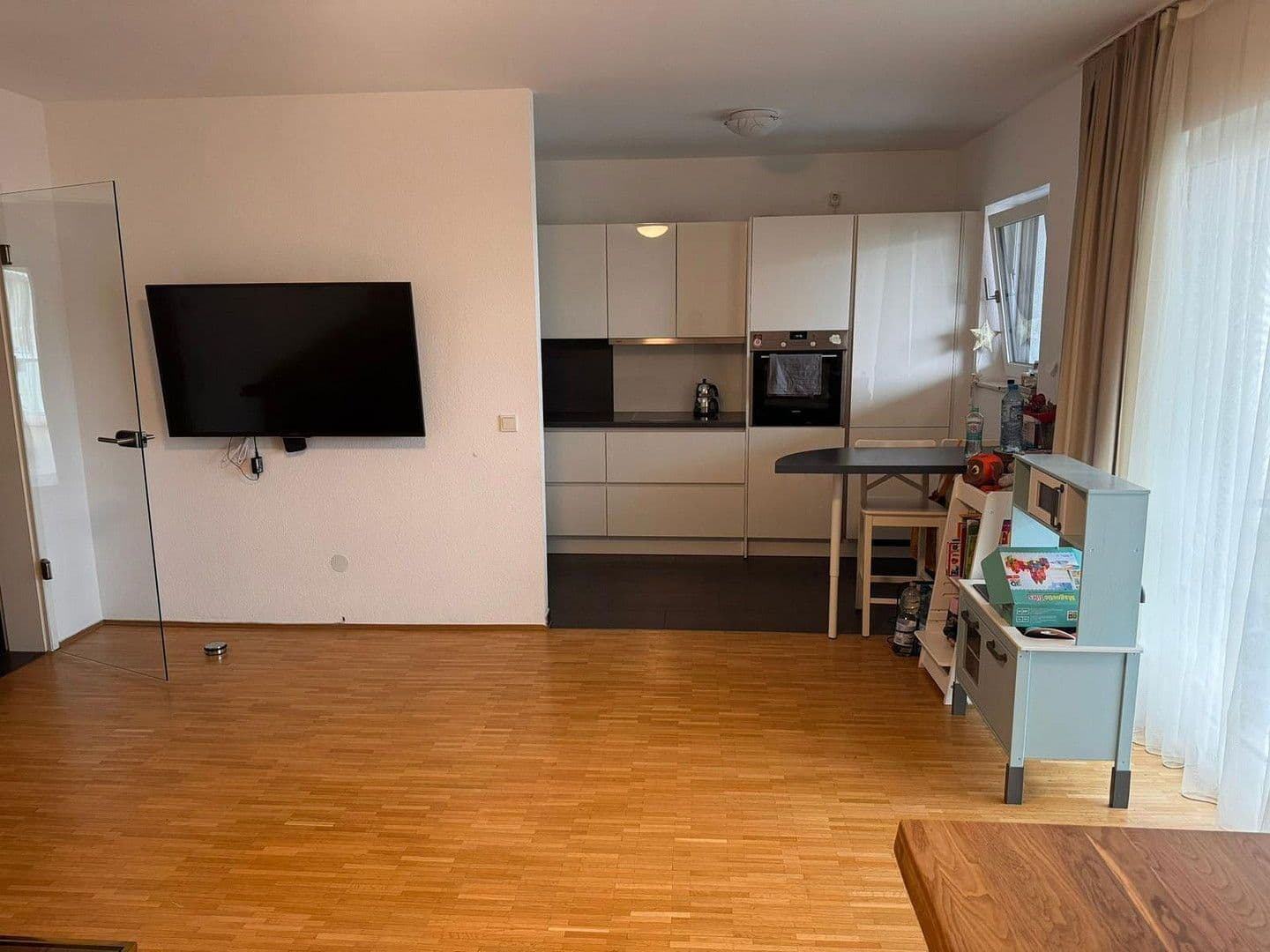 Pronájem bytu 3+1 88 m², Köln, Severní Porýní-Vestfálsko Pronájem bytu 3+1 88 m², Köln, Severní Porýní-Vestfálsko