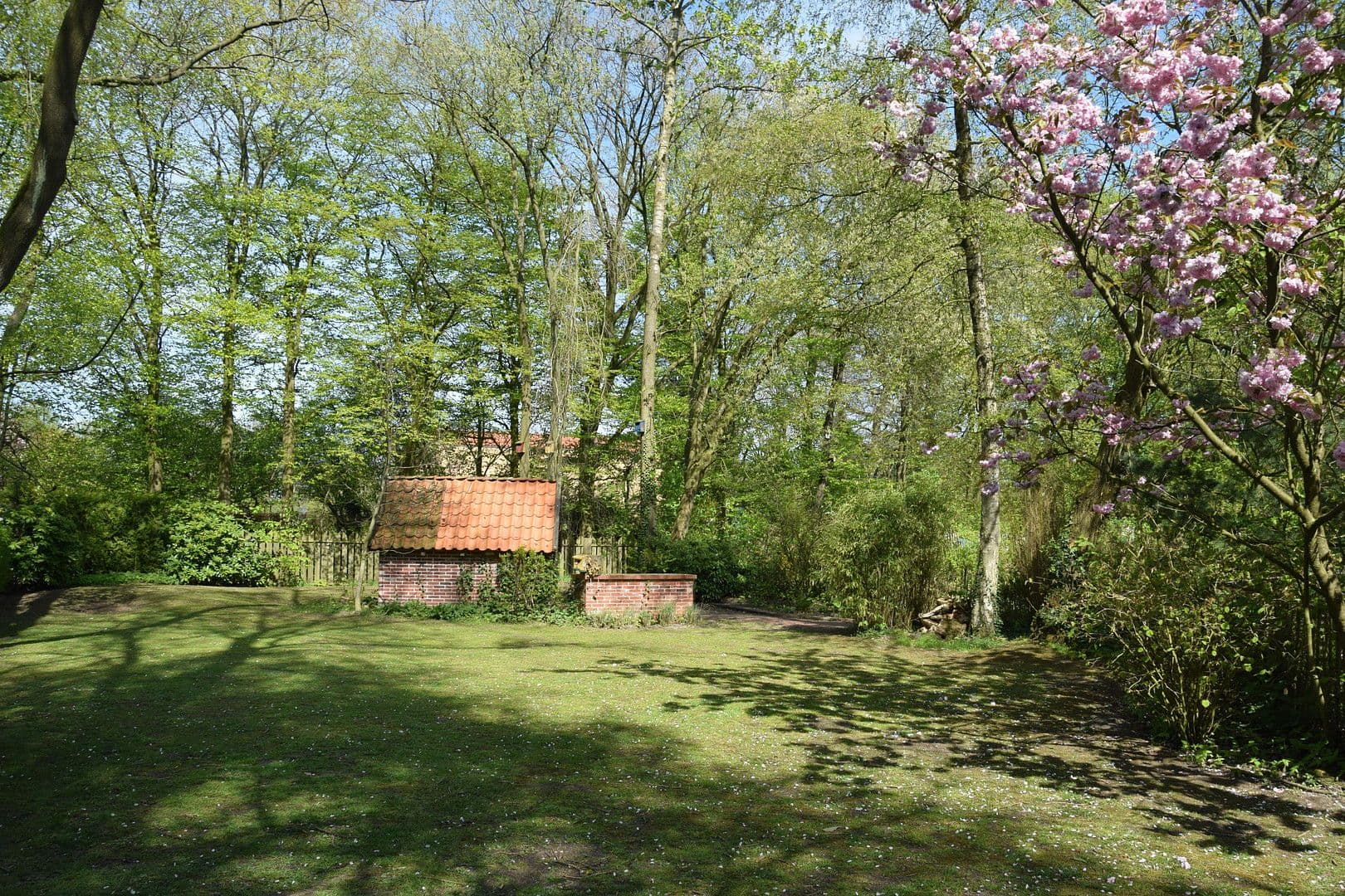 Prodej domu 260 m², pozemek 4.487 m², Oldenburg (Oldb), Dolní Sasko Prodej domu 260 m², pozemek 4.487 m², Oldenburg (Oldb), Dolní Sasko