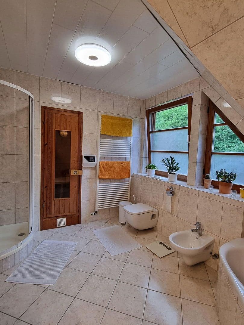 Prodej domu 260 m², pozemek 4.487 m², Oldenburg (Oldb), Dolní Sasko Prodej domu 260 m², pozemek 4.487 m², Oldenburg (Oldb), Dolní Sasko