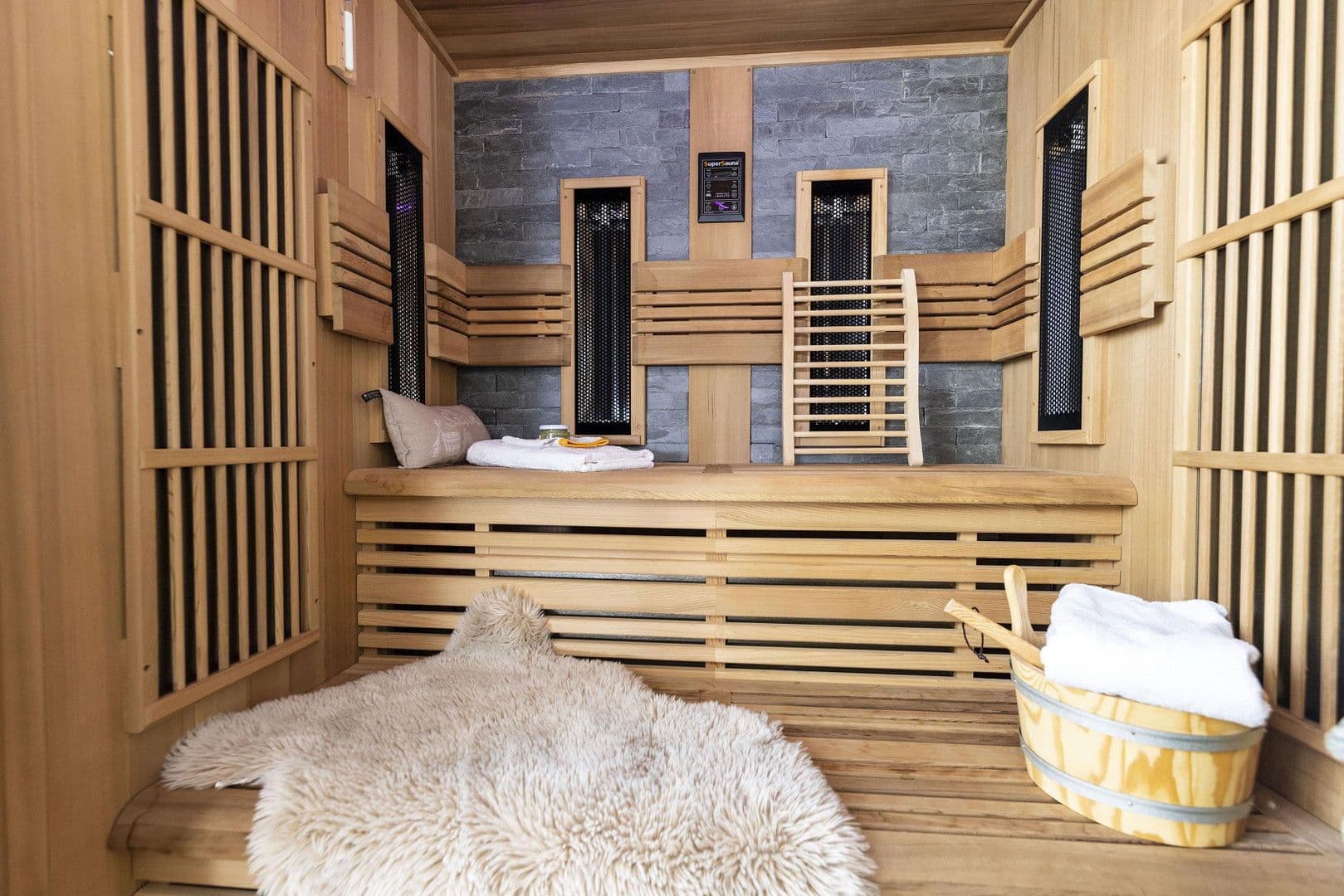 Prodej domu 367 m², pozemek 950 m², Hiddenhausen, Severní Porýní-Vestfálsko Prodej domu 367 m², pozemek 950 m², Hiddenhausen, Severní Porýní-Vestfálsko