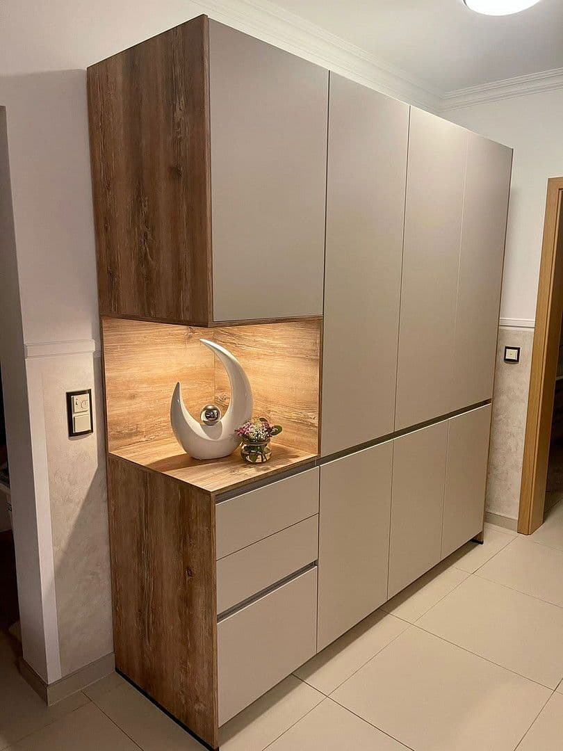 Prodej domu 367 m², pozemek 950 m², Hiddenhausen, Severní Porýní-Vestfálsko Prodej domu 367 m², pozemek 950 m², Hiddenhausen, Severní Porýní-Vestfálsko