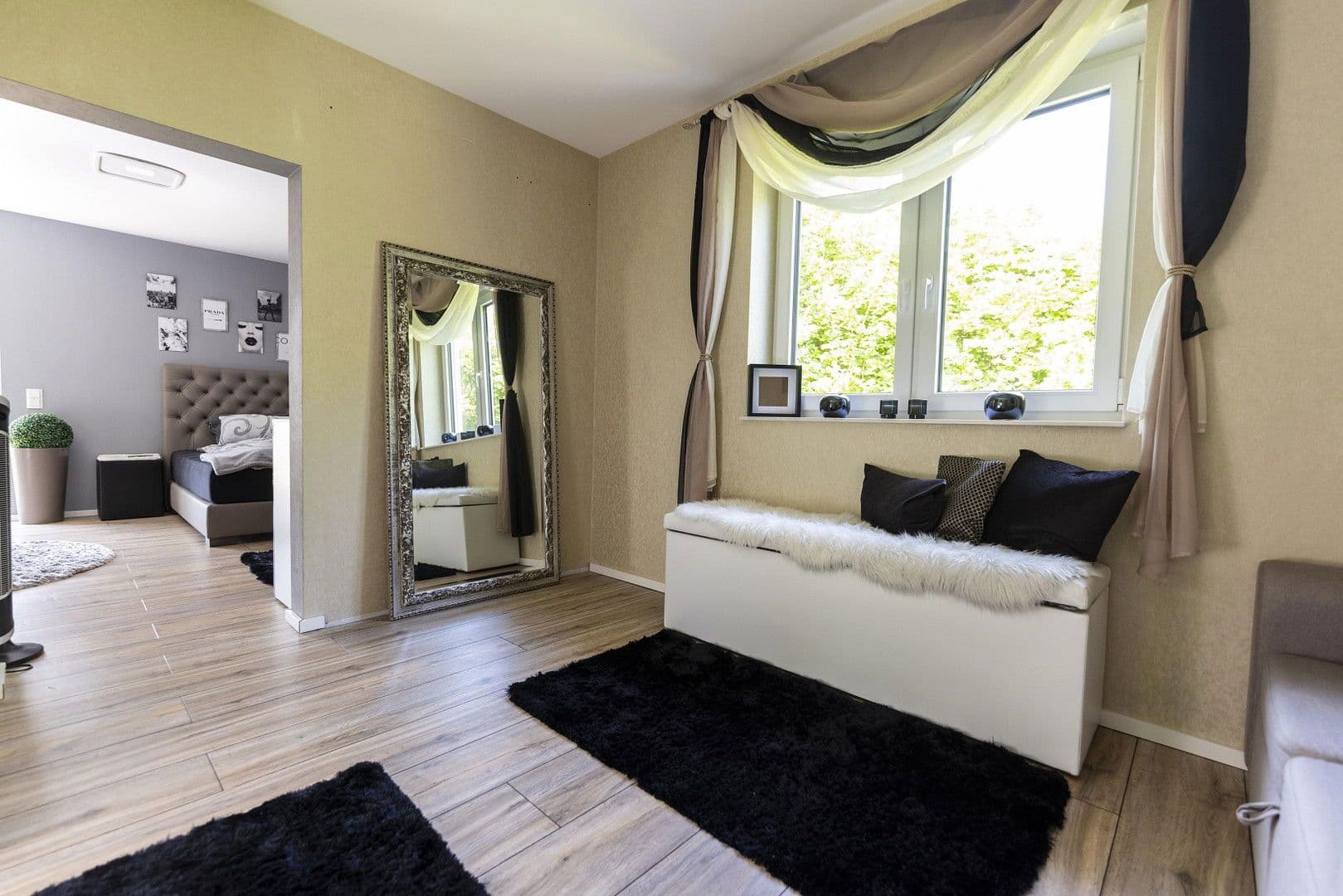 Prodej domu 367 m², pozemek 950 m², Hiddenhausen, Severní Porýní-Vestfálsko Prodej domu 367 m², pozemek 950 m², Hiddenhausen, Severní Porýní-Vestfálsko