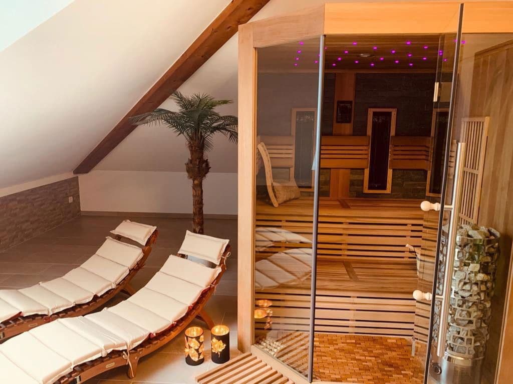 Prodej domu 367 m², pozemek 950 m², Hiddenhausen, Severní Porýní-Vestfálsko Prodej domu 367 m², pozemek 950 m², Hiddenhausen, Severní Porýní-Vestfálsko