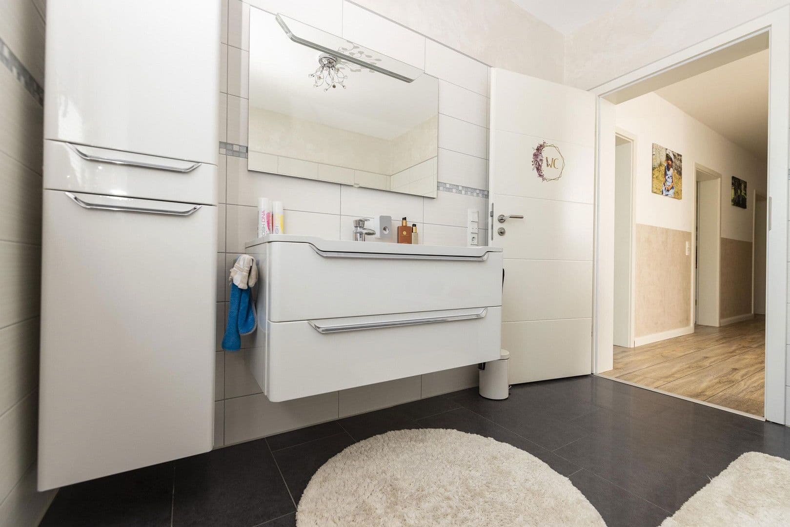 Prodej domu 367 m², pozemek 950 m², Hiddenhausen, Severní Porýní-Vestfálsko Prodej domu 367 m², pozemek 950 m², Hiddenhausen, Severní Porýní-Vestfálsko