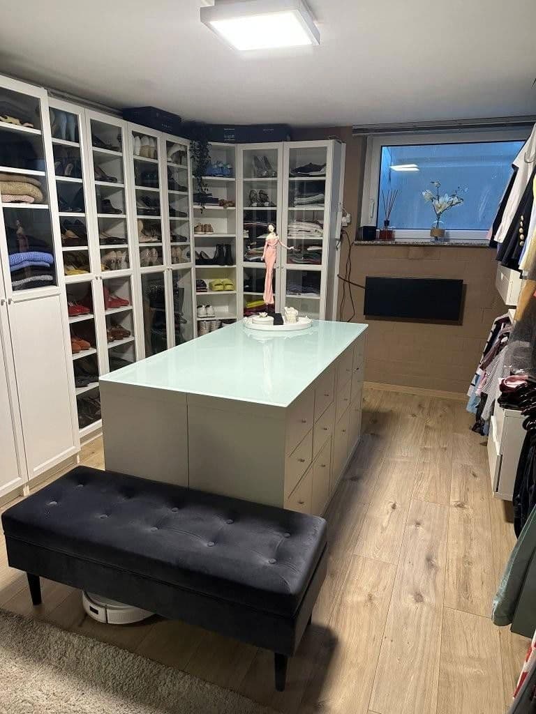 Prodej domu 194 m², pozemek 480 m², Langenhagen, Dolní Sasko Prodej domu 194 m², pozemek 480 m², Langenhagen, Dolní Sasko