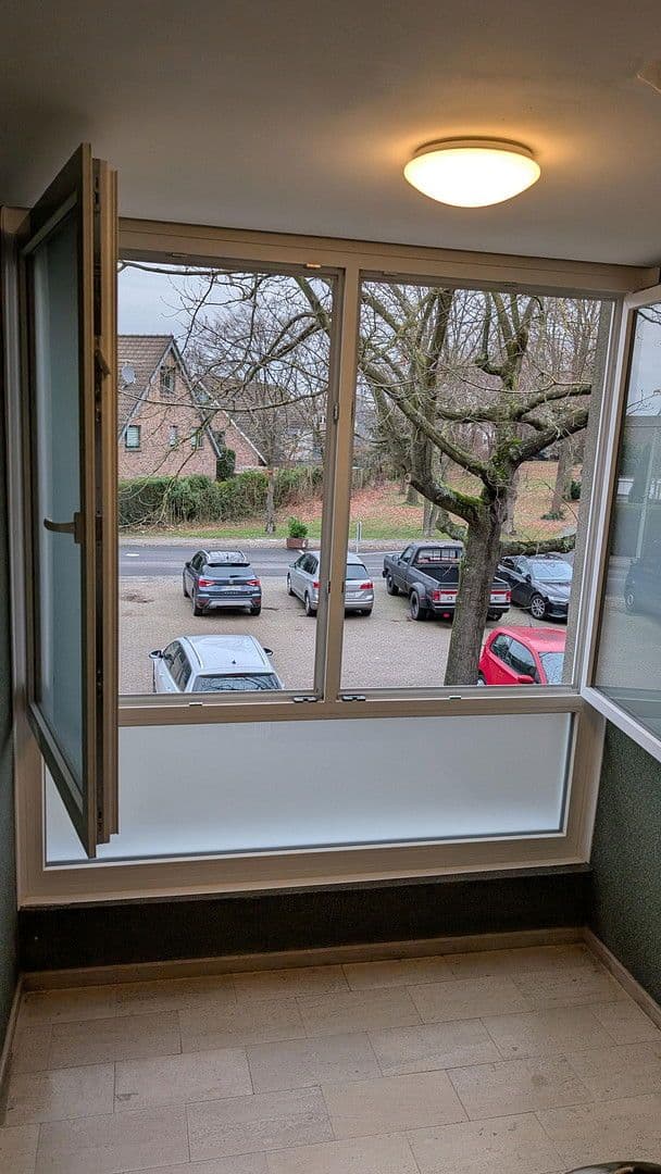 Pronájem bytu 2+1 58 m², Elisabethstr. 8, Neuss, Severní Porýní-Vestfálsko Pronájem bytu 2+1 58 m², Elisabethstr. 8, Neuss, Severní Porýní-Vestfálsko