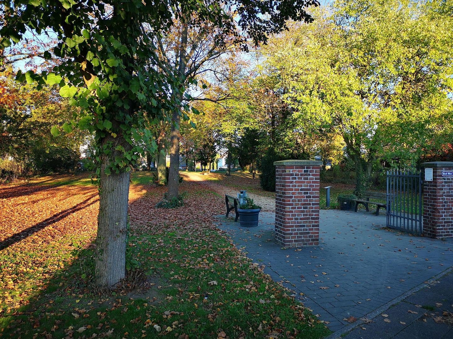 Pronájem bytu 2+1 58 m², Elisabethstr. 8, Neuss, Severní Porýní-Vestfálsko Pronájem bytu 2+1 58 m², Elisabethstr. 8, Neuss, Severní Porýní-Vestfálsko